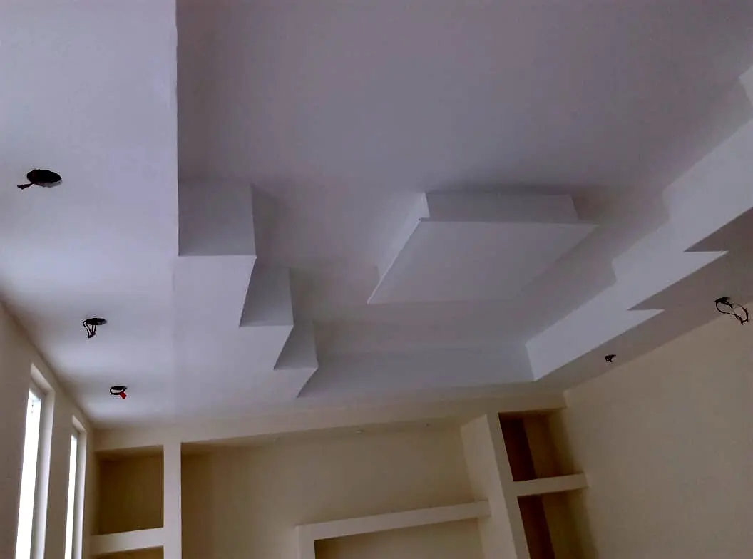 Plafón y acabados interiores